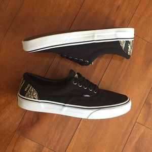 Vans tiger stripe camo and black sneaker in 9.5